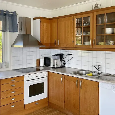Holiday home 5 Person In Aver Y Stokke (More og Romsdal)