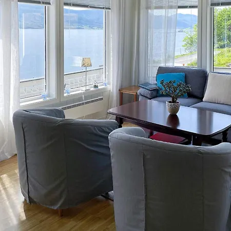 4 Star In Averoy Casa de Férias Stokke (More og Romsdal)